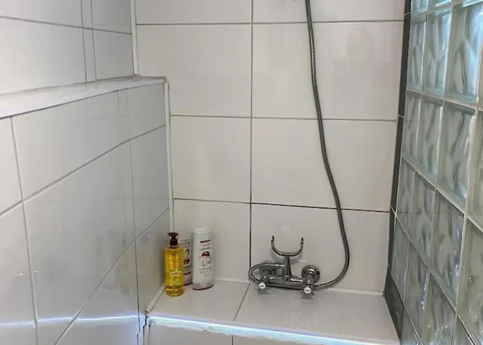 Paradiset 度假居 *